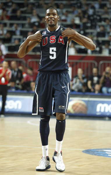 德罗巴发文力挺穆里尼奥：我的“爸爸”怎么会是种族主义者